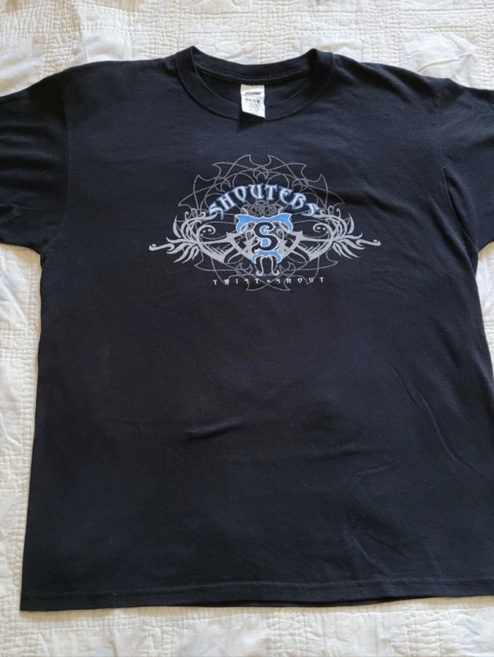 Shouters Twist And Stout Graphic T-Shirt Size Large